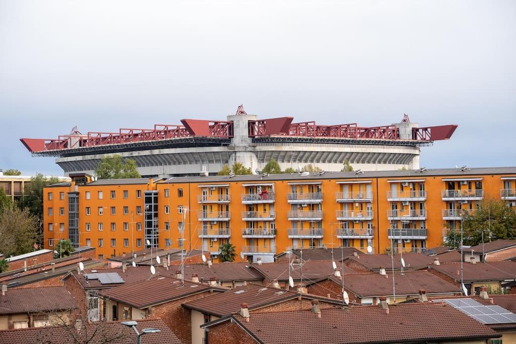 Appartamento A 500 Metri Da San Siro Milano Dış mekan fotoğraf